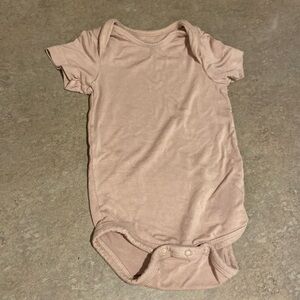Kyte baby bodysuit